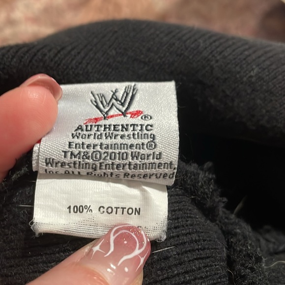 Hart Dynasty WWE Beanie - Picture 5 of 6